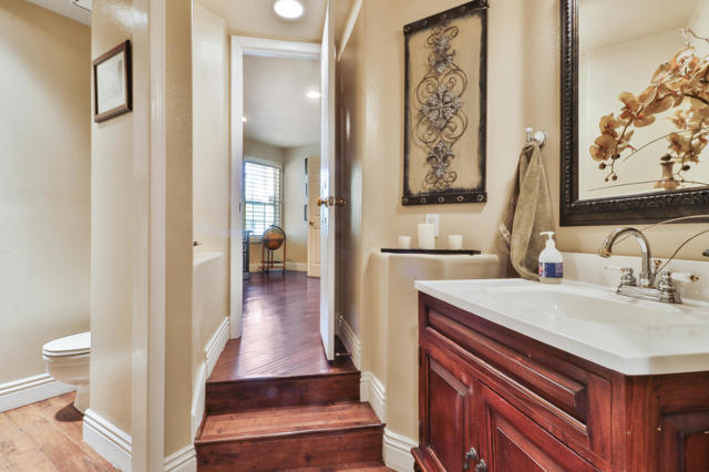 5 Bed Home for Sale in Westlake Village, California