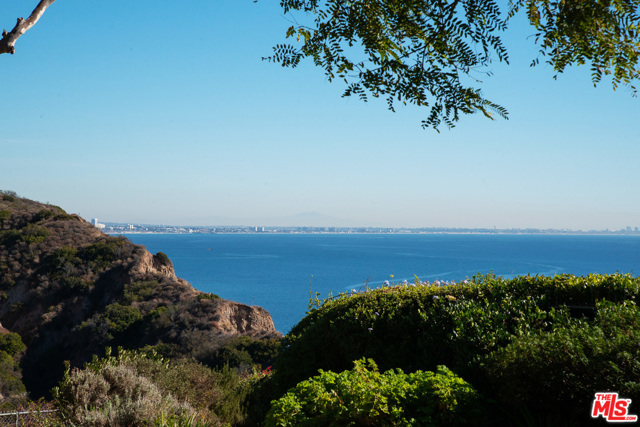 4 Bed Home for Sale in Malibu, California