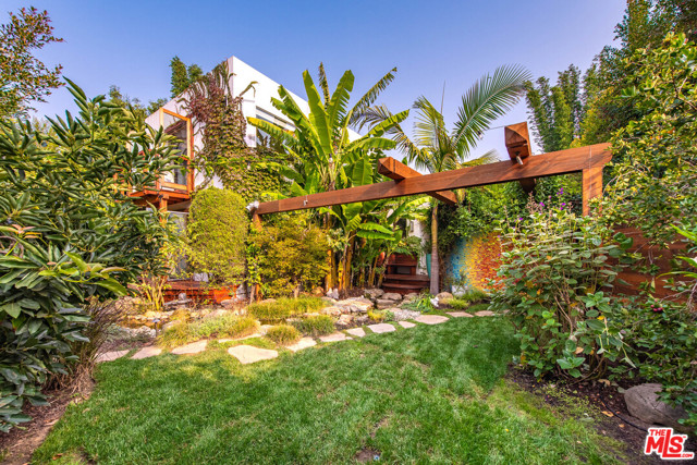 4 Bed Home for Sale in Venice, California