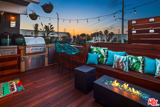 New Ocean View Rooftop Deck w/ Outdoor Kitchen