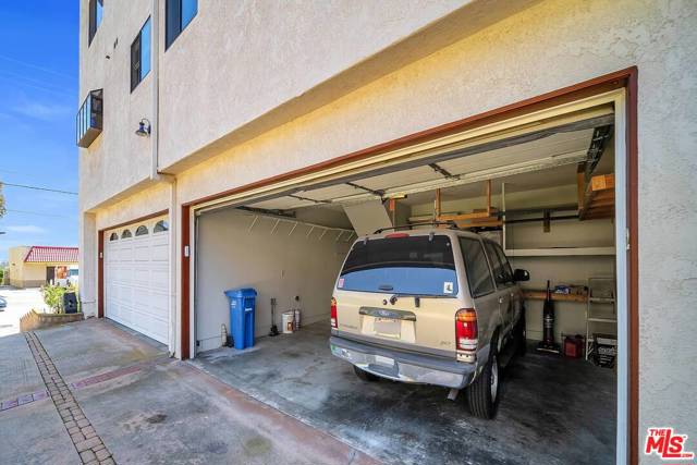  Car Garage