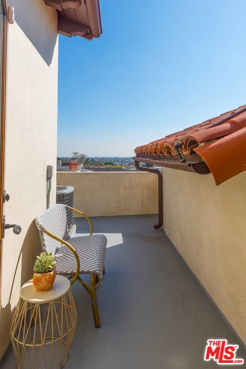 2 Bed Home for Sale in Santa Monica, California