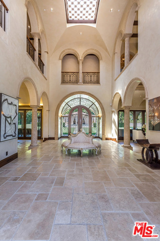7 Bed Home for Sale in Beverly Hills, California