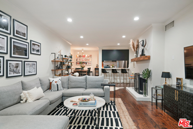 1 Bed Home for Sale in Los Angeles, California