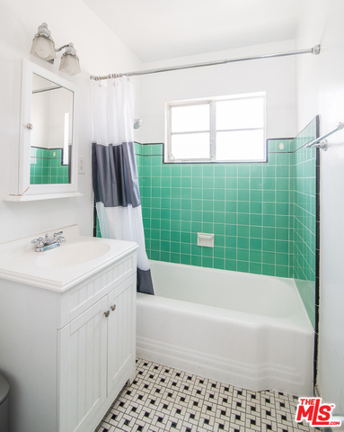  Income Home for Sale in Los Angeles, California
