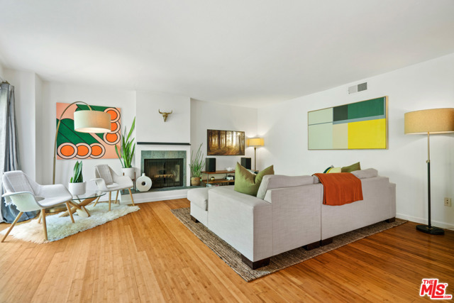 2 Bed Home for Sale in Los Angeles, California