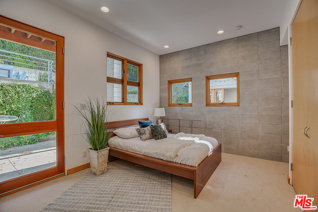 4 Bed Home for Sale in Sherman Oaks, California