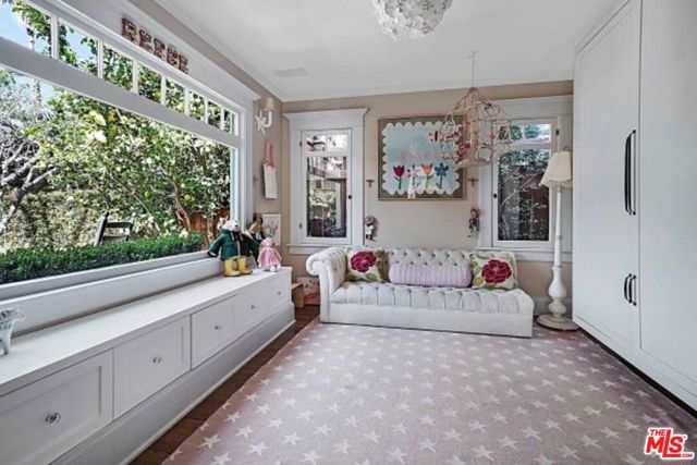 4 Bed Home for Sale in Los Angeles, California
