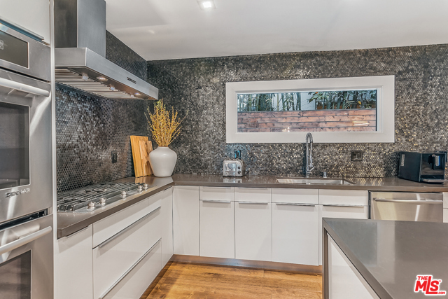 4 Bed Home for Sale in Venice, California