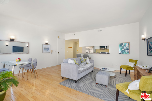 3 Bed Home for Sale in Venice, California