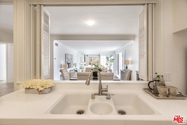 2 Bed Home for Sale in Los Angeles, California