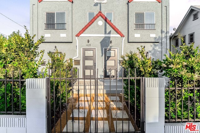  Income Home for Sale in Echo Park, California