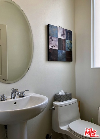 3 Bed Home for Sale in Los Angeles, California