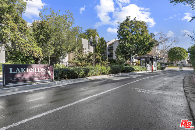 1 Bed Home for Sale in Culver City, California