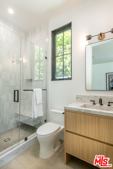 6 Bed Home for Sale in Pacific Palisades, California
