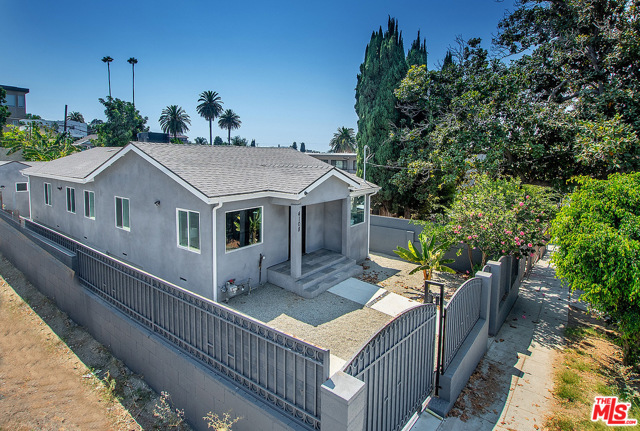 4 Bed Home for Sale in Los Angeles, California