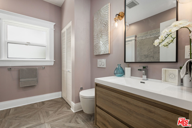 3 Bed Home for Sale in Los Angeles, California