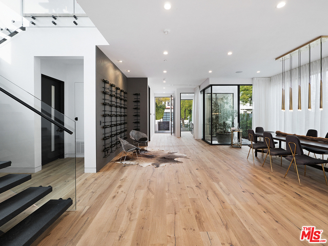 4 Bed Home for Sale in Los Angeles, California