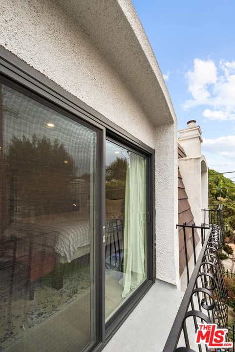 2 Bed Home for Sale in Playa del Rey, California