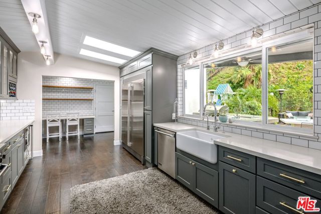 4 Bed Home for Sale in Sherman Oaks, California