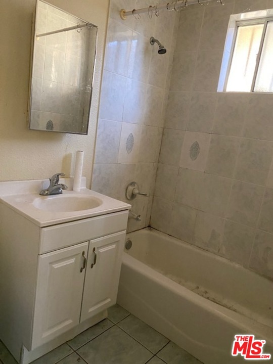  Income Home for Sale in Los Angeles, California