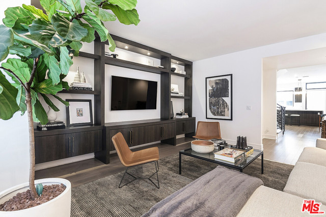 3 Bed Home for Sale in Los Angeles, California