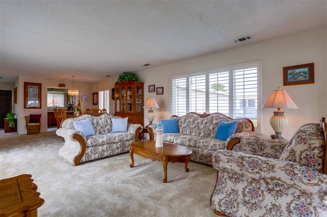3747 S Vista Campana