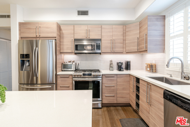 2 Bed Home for Sale in Playa Vista, California