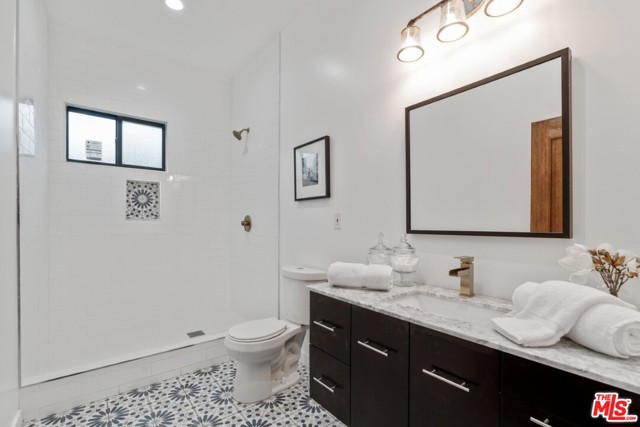 4 Bed Home for Sale in Los Angeles, California
