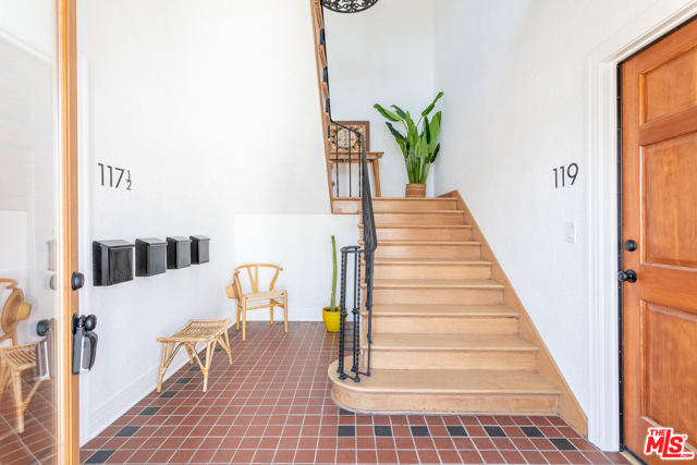 1 Bed Home for Sale in Los Angeles, California