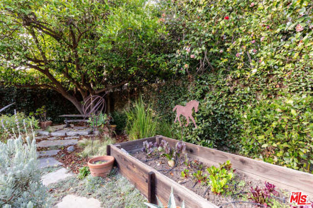 3 Bed Home for Sale in Valley Glen, California