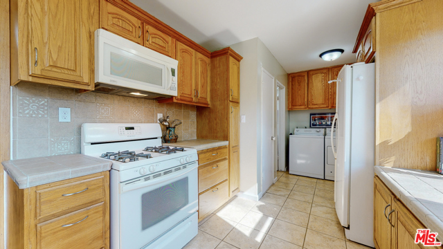 3 Bed Home for Sale in Hawthorne, California