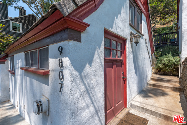 3 Bed Home for Sale in Beverly Hills, California