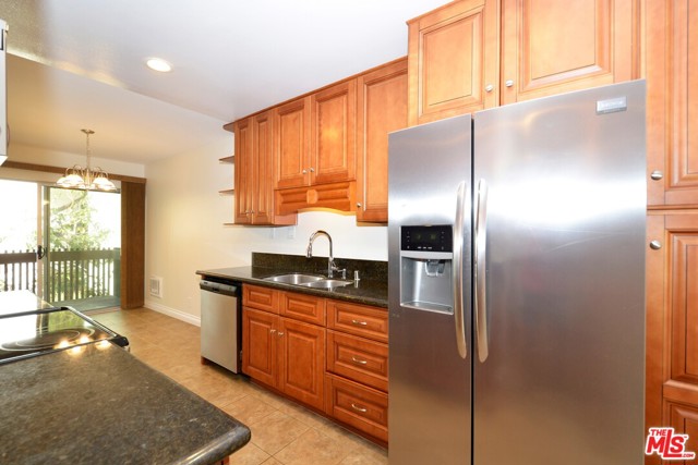 2 Bed Home for Sale in Culver City, California