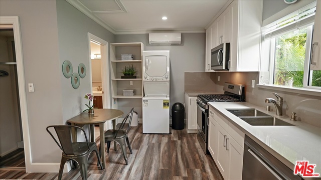 Photo of 2164 PATRICIA Avenue, Los Angeles, CA 90025
