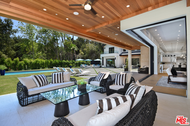 10 Bed Home for Sale in Encino, California