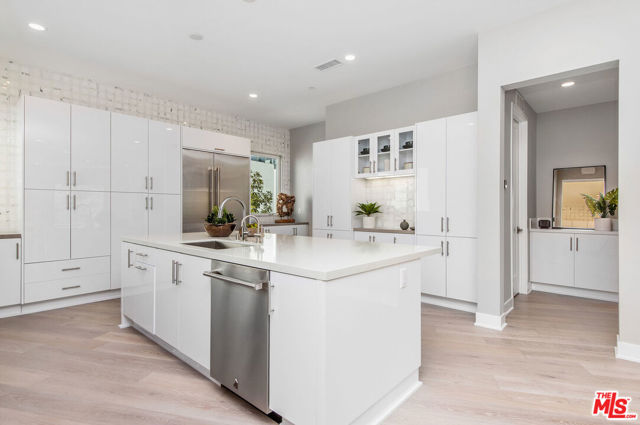 4 Bed Home for Sale in Playa Vista, California