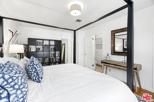 3 Bed Home for Sale in Venice, California