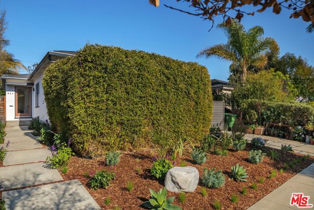 2 Bed Home for Sale in Venice, California