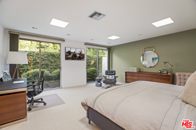 4 Bed Home for Sale in Los Angeles, California