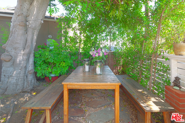 Outdoor Dining Area