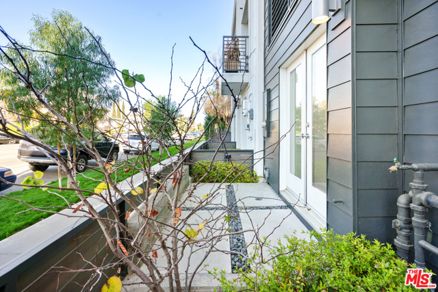 3 Bed Home for Sale in Valley Village, California