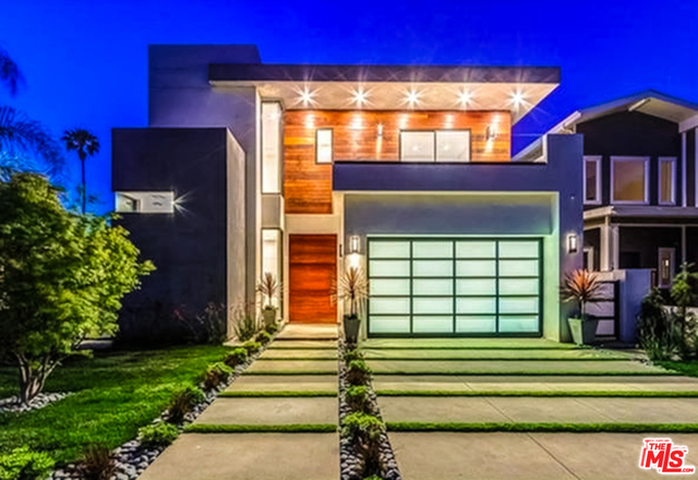 Photo of 14827 HUSTON Street, Sherman Oaks, CA 91403