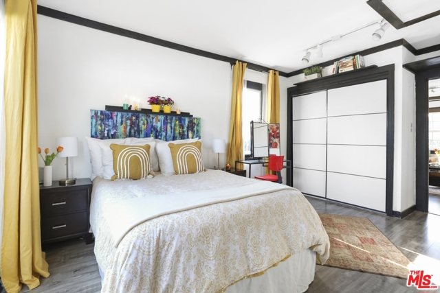 2 Bed Home for Sale in Los Angeles, California