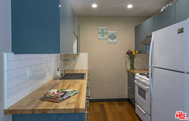 1 Bed Home for Sale in West Hollywood, California