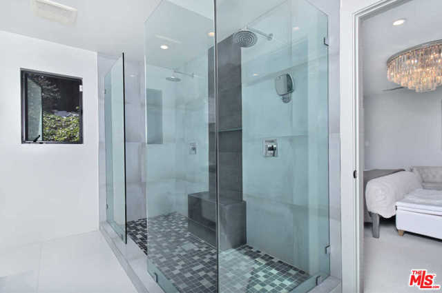 4 Bed Home for Sale in Sherman Oaks, California
