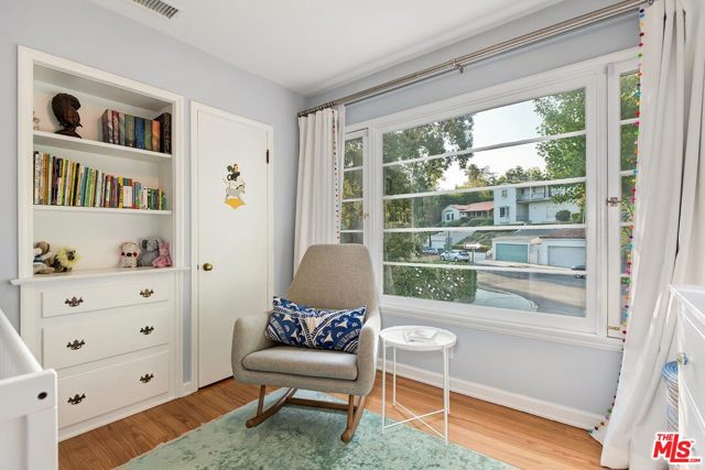 2 Bed Home for Sale in Los Angeles, California