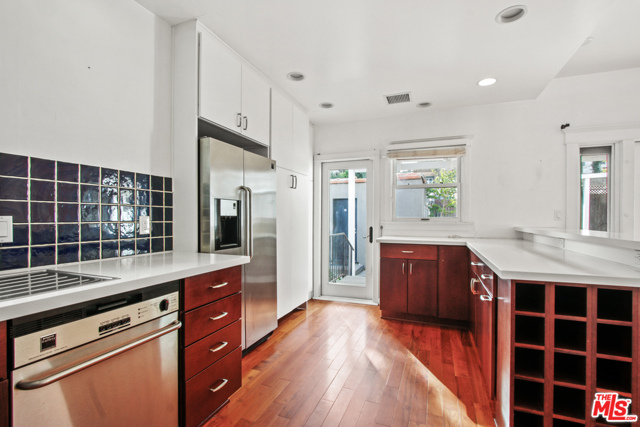 2 Bed Home for Sale in Venice, California