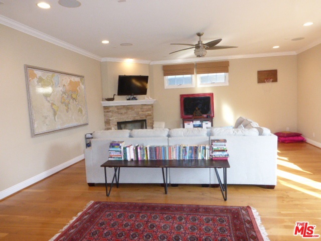 548 21ST Street, Hermosa Beach, California 90254, 5 Bedrooms Bedrooms, ,4 BathroomsBathrooms,Residential,Sold,21ST,18407334