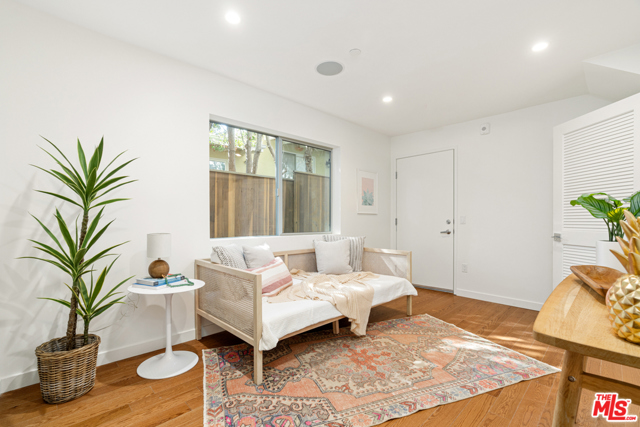2 Bed Home for Sale in Santa Monica, California